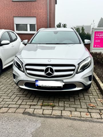 Mercedes-Benz Mercedes Benz GLA 220 D