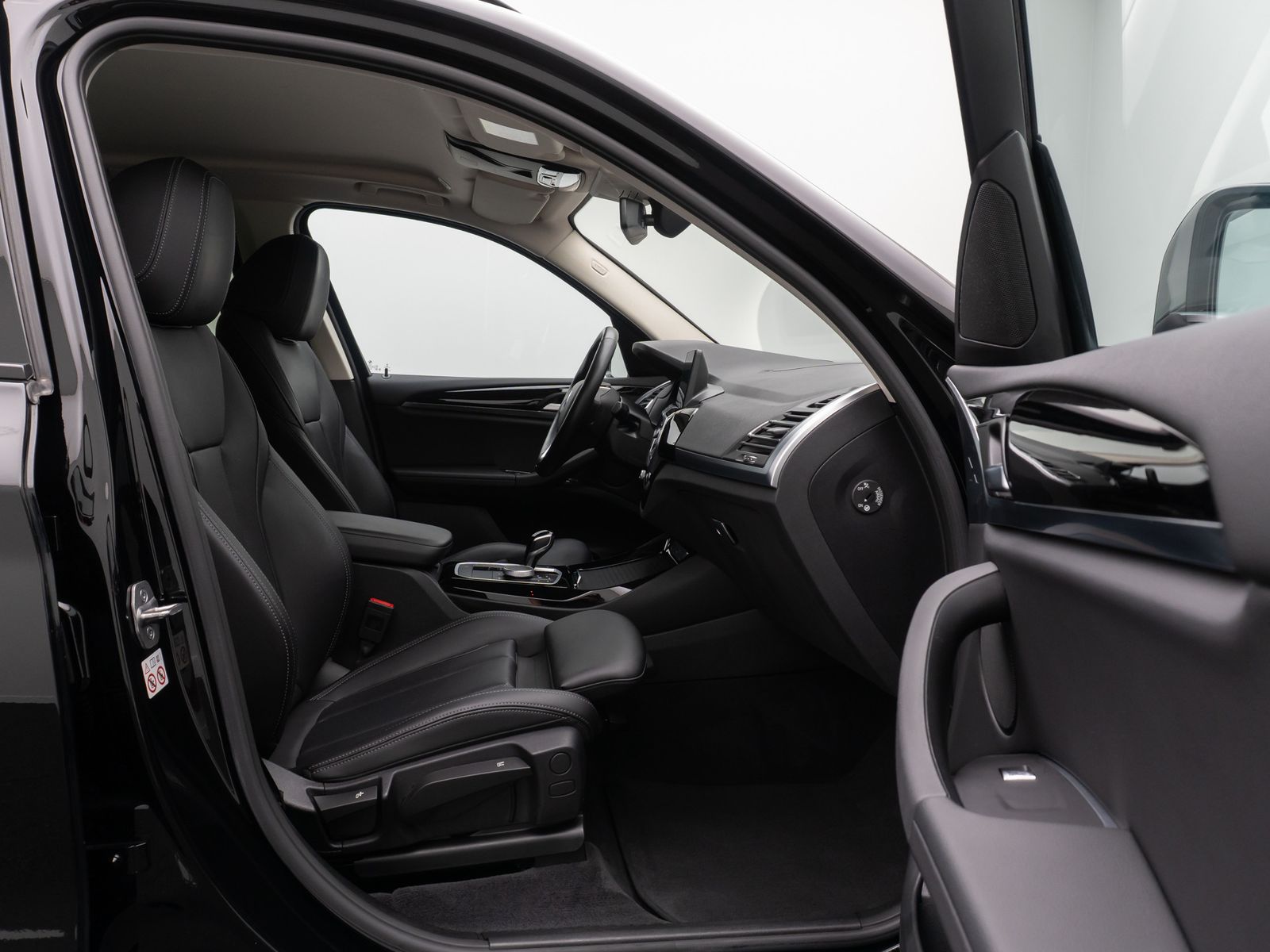 Fahrzeugabbildung BMW X3 xD20d Komfort Kamera HUD DAB Sport HiFi AHK