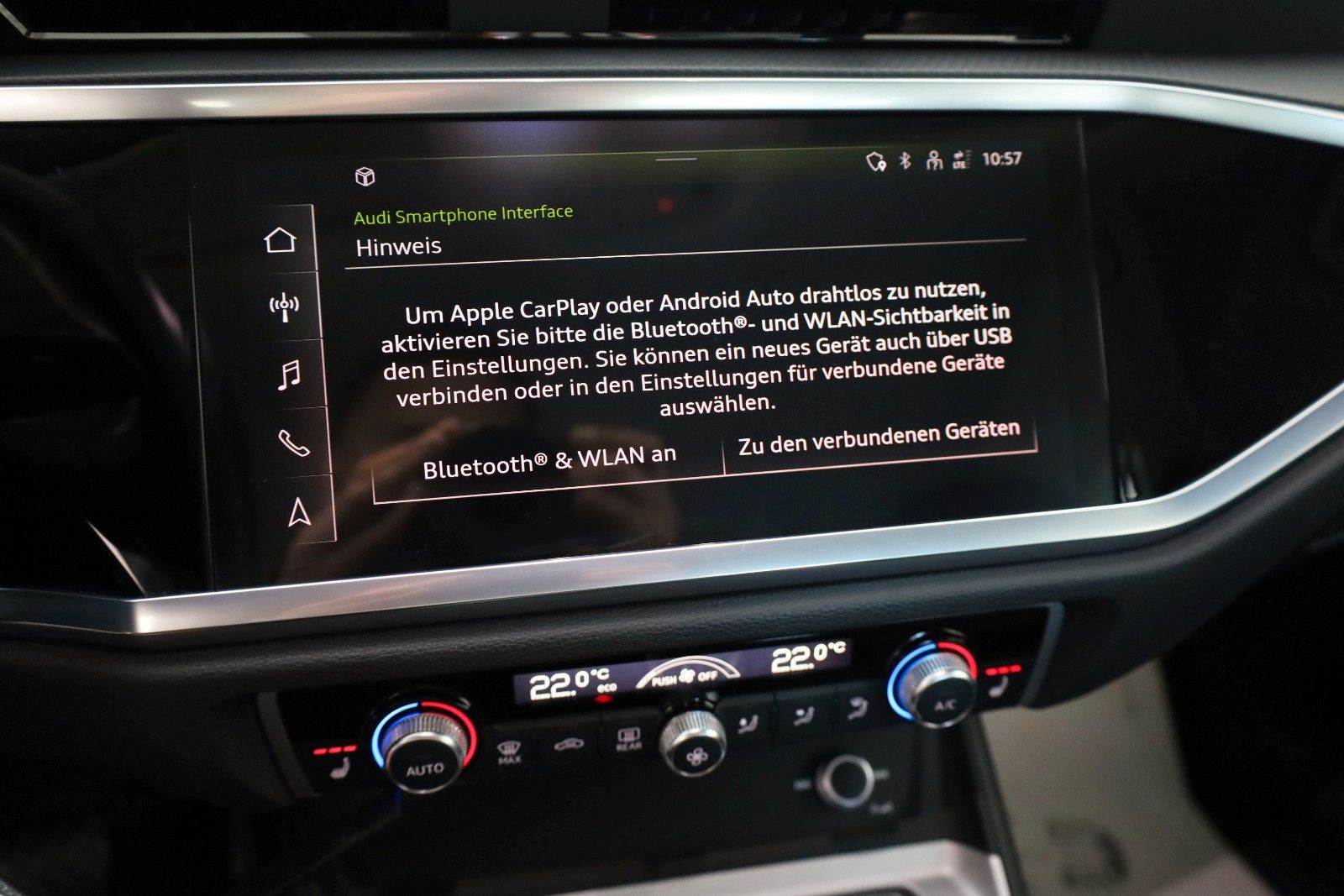 Fahrzeugabbildung Audi Q3 Sportback 45 TFSIe Leder,Navi,LED,Kam,Apple