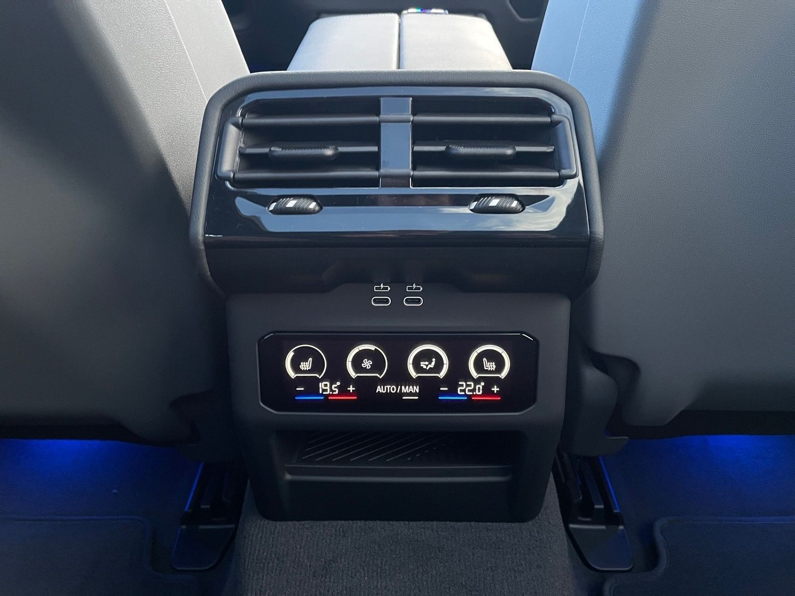 BMW i5 xDrive40 Tou Top ausgestattet -32% Nachlass foto 15