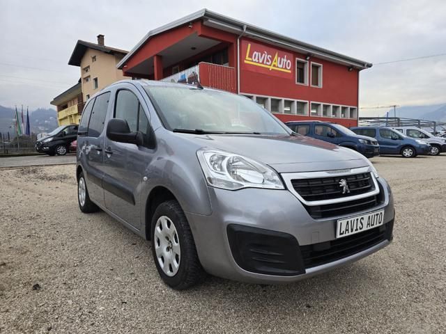 Peugeot PEUGEOT Partner Tepee VTi 120 Active