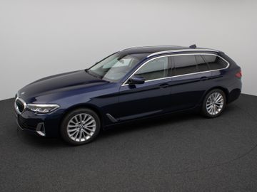 Fahrzeugabbildung BMW 520d xD Luxury Line Kamera HUD DAB HiFi DisplKey