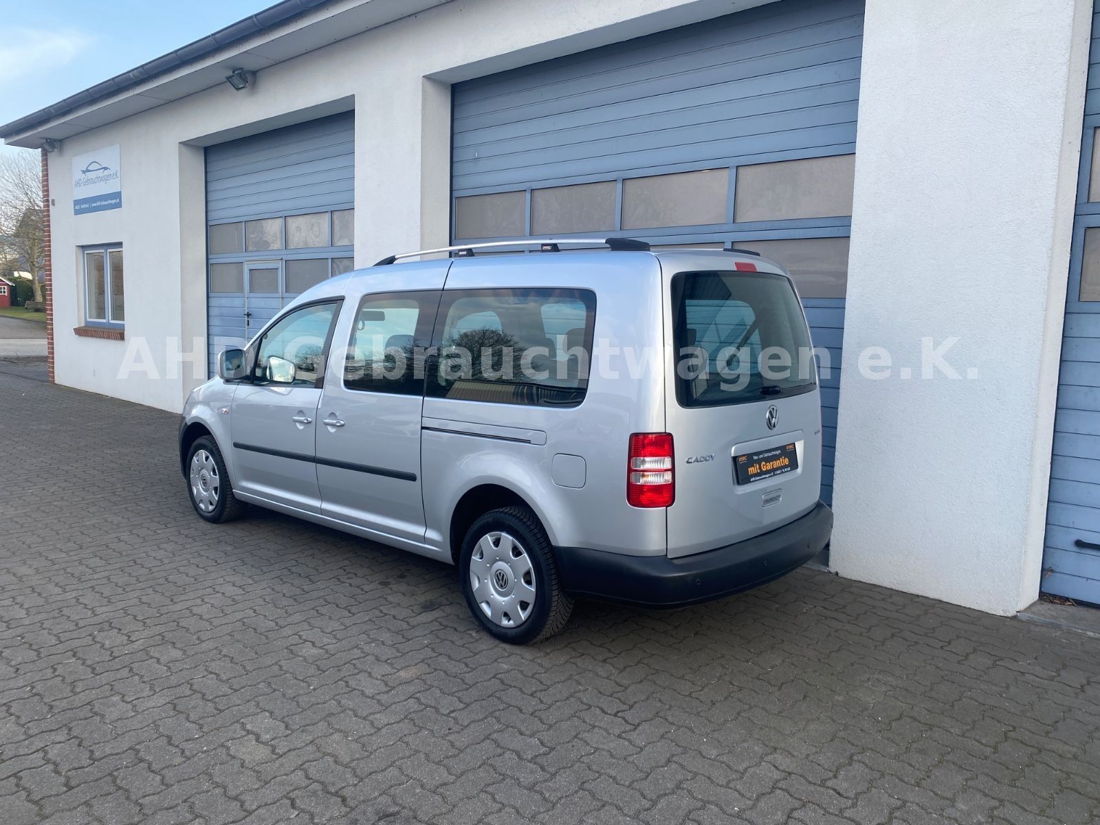 Fahrzeugabbildung Volkswagen Caddy Maxi 2.0 Roncalli 7-Sitzer