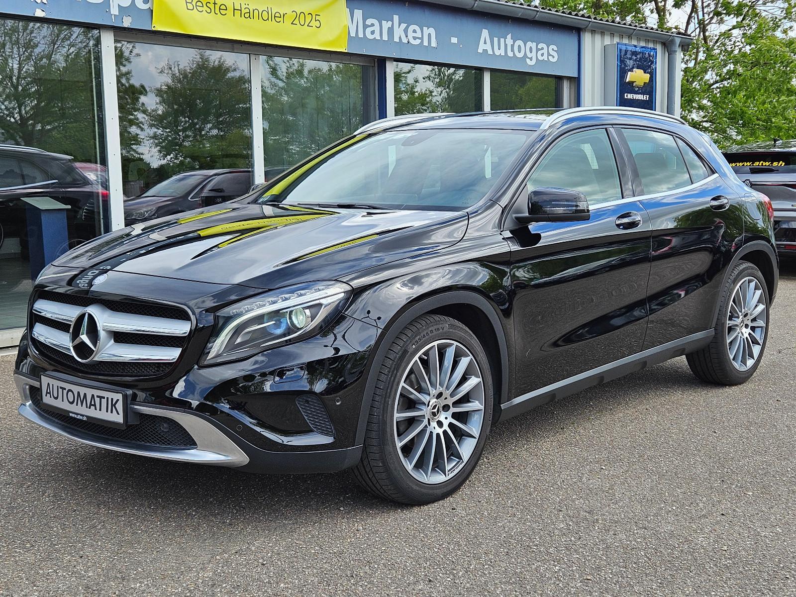Mercedes-Benz GLA 200 CDI Automatik Panoramaglasdach Navi AHK