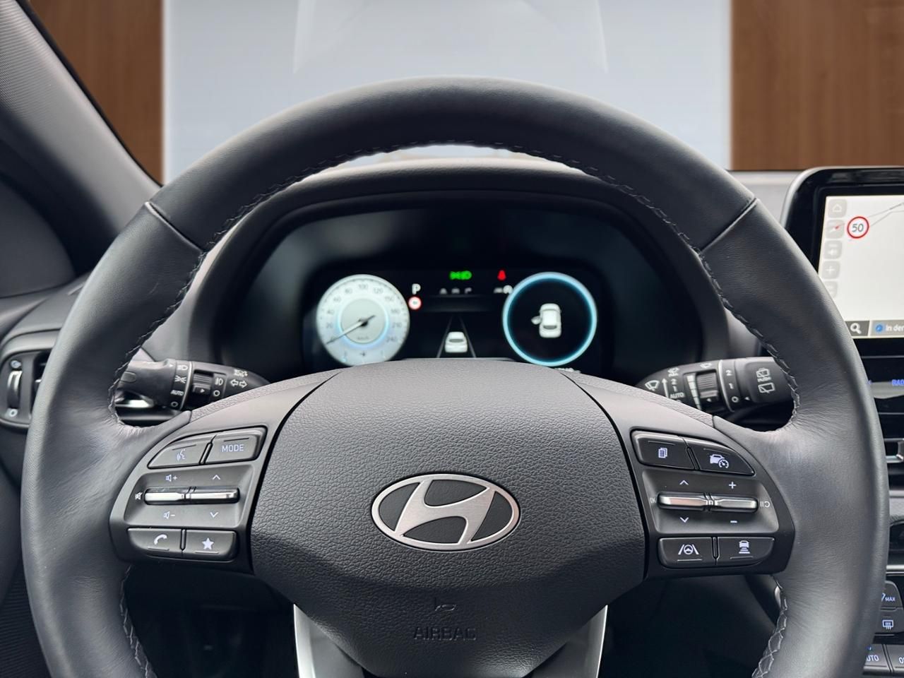 Fahrzeugabbildung Hyundai i30 ADVANTAGE *AUTOMATIK*LED*NAVI*KLIMAA*KAMERA*