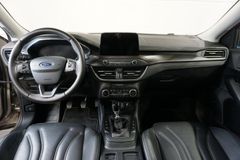 Fahrzeugabbildung Ford Focus 1.5EcoBoost Lim. Vignale B&O PANO KAM LED