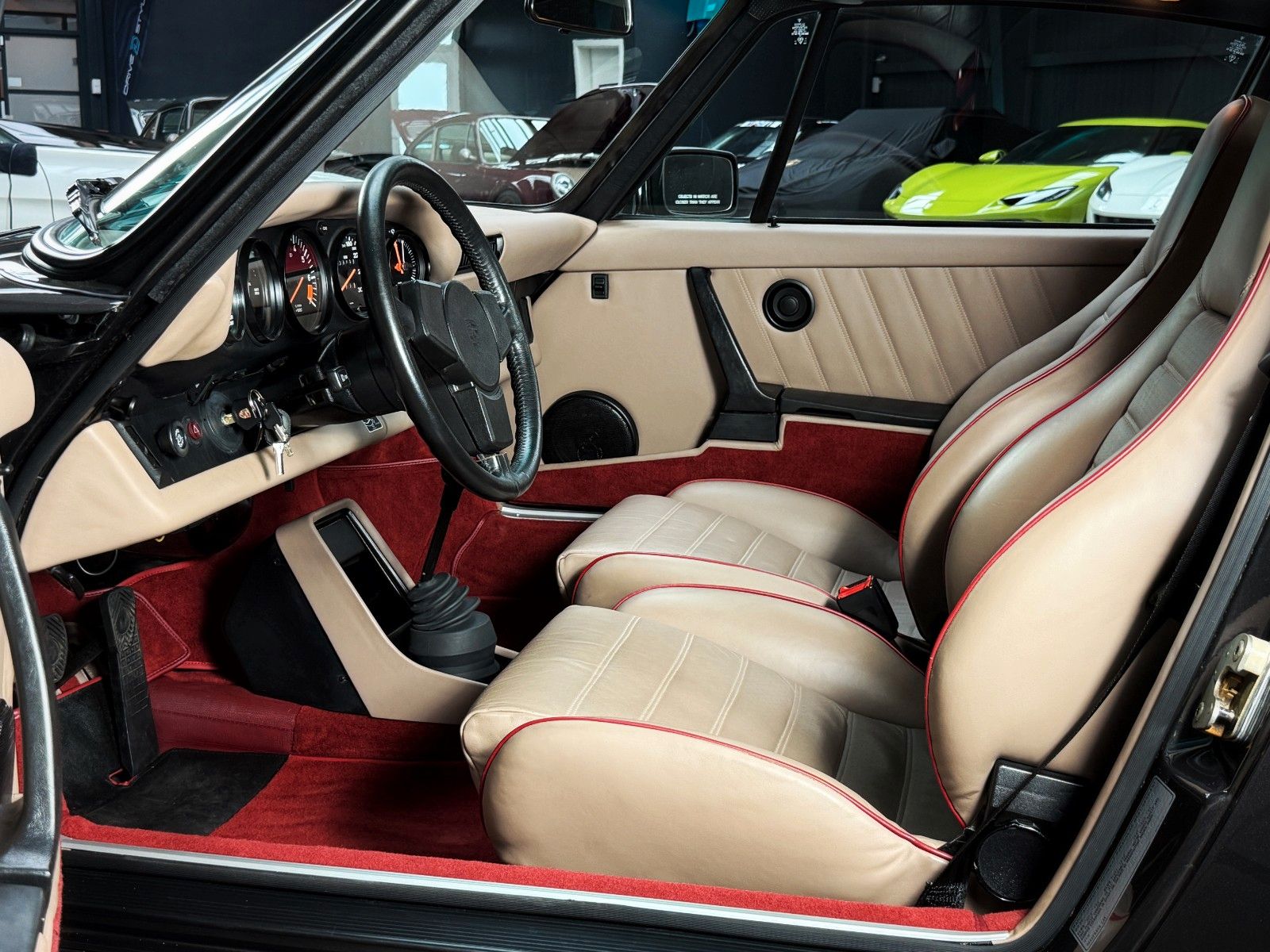 Fahrzeugabbildung Porsche 911 SC "WEISSACH EDITION"