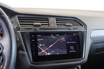 Volkswagen Tiguan R 2.0 TSI 4M HK+AID+ACC+SIDE+MATRIX+19"