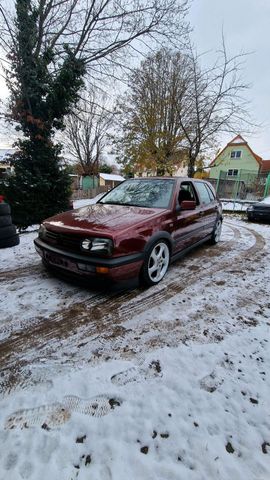 Volkswagen Golf 3 vr6 turbo