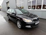 Skoda Octavia 1.6 Combi Ambition 1.H. Scheckheft 8xBer - Skoda Octavia aus 2012 mit Diesel-Antrieb: Kombi