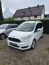 Ford Tourneo Courier Titanium Navi - Ford Tourneo in München