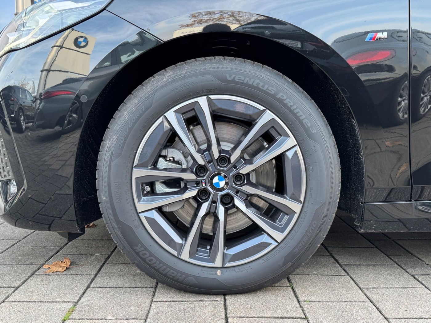 Fahrzeugabbildung BMW 223i Active Tourer M-Sportpaket PremiumPaket