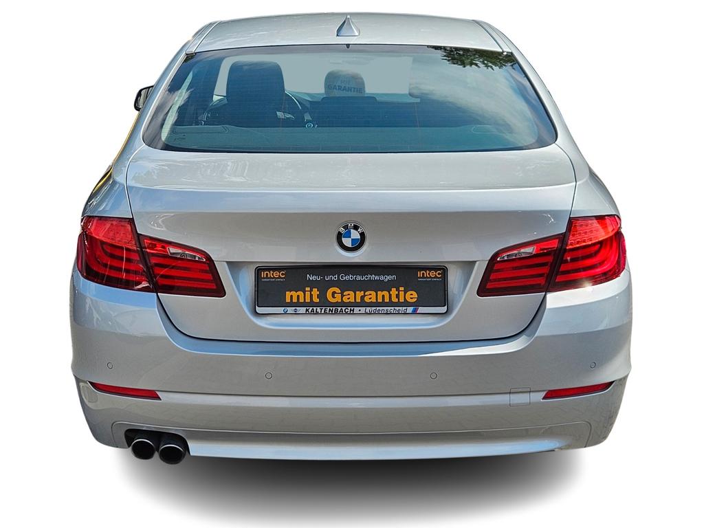 BMW 523