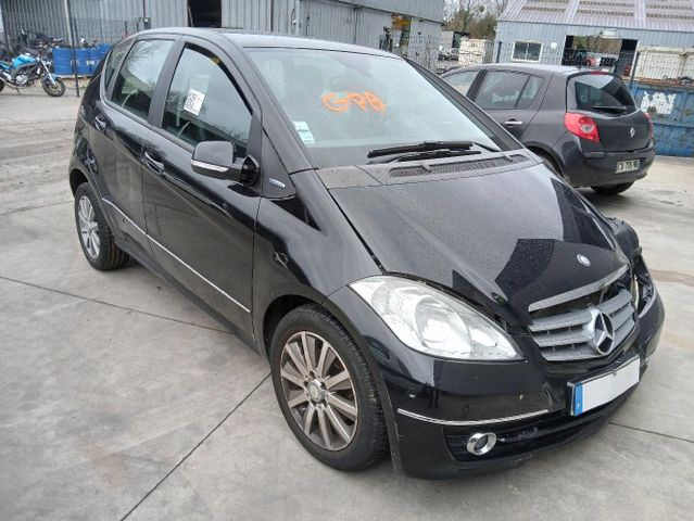 Mercedes-Benz CLASSE A II (2)  A160 95