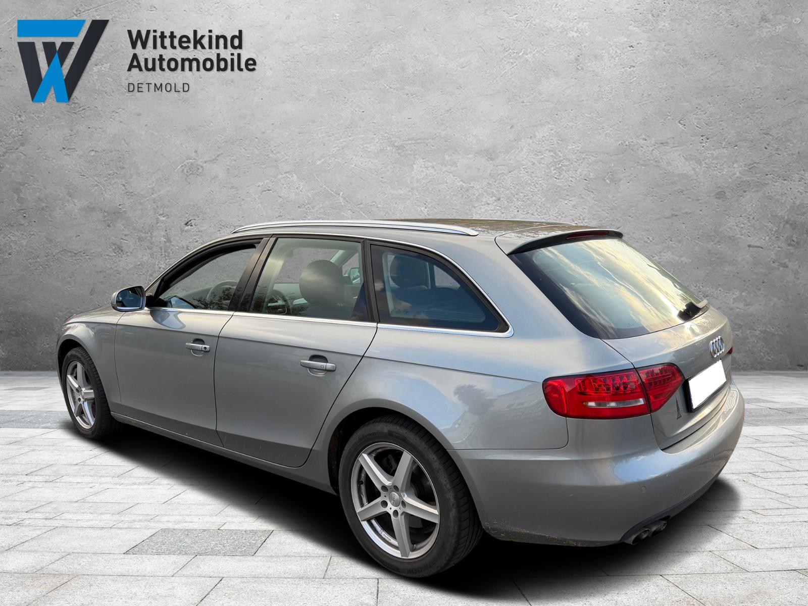 Audi A4 2010 — photo 8