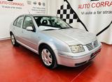 Volkswagen Bora 1.6 105CV 16V cat Highline - Volkswagen Bora Highline mit Benzin-Antrieb