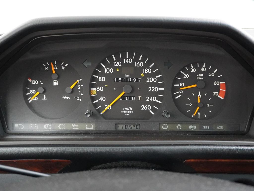 Mercedes-Benz E 500 E500 500E Schiebedach Becker navi Leder Cr