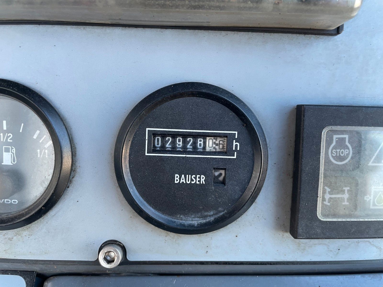 Fahrzeugabbildung Dynapac F1700C / nur 2.928h / inkl. Verbreiterung