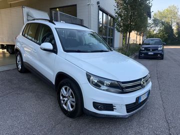 Volkswagen Tiguan - 2