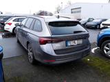 Skoda Octavia Combi 2.0 TDI DSG Tour*LED*NAVI*AHK* - Skoda Octavia: Tour TDI