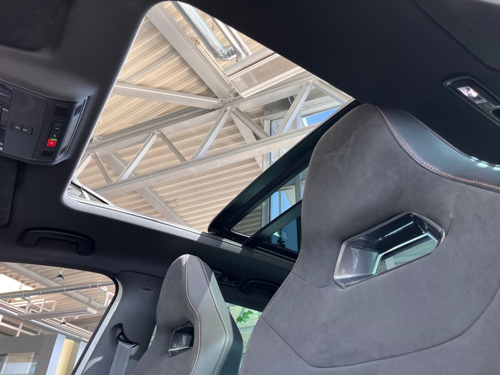 Fahrzeugabbildung CUPRA Ateca 4Drive AHK PANO LED NAVI 360° KAM