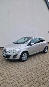 Opel Corsa D 1,4  Sondermodell - Opel Corsa: Sondermodell