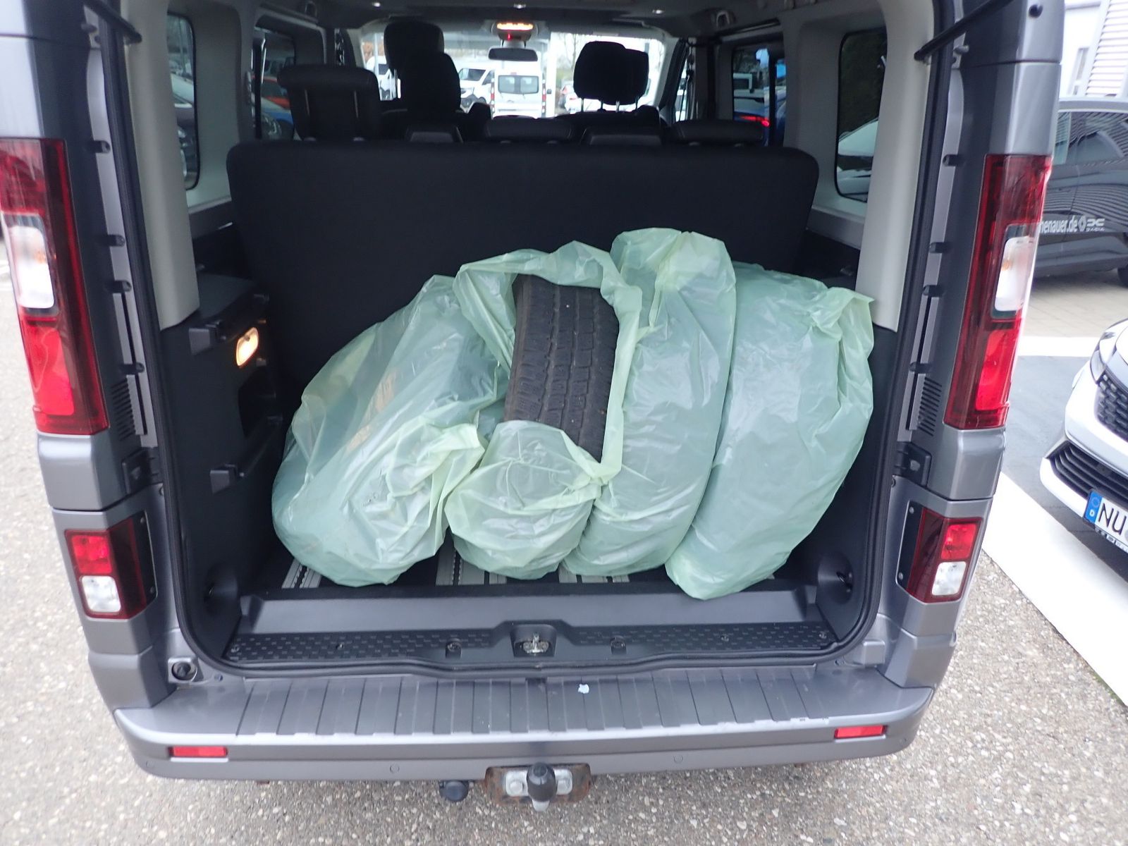 Fahrzeugabbildung Renault Trafic Combi L1H1 SpaceClass ENERGY dCi 145