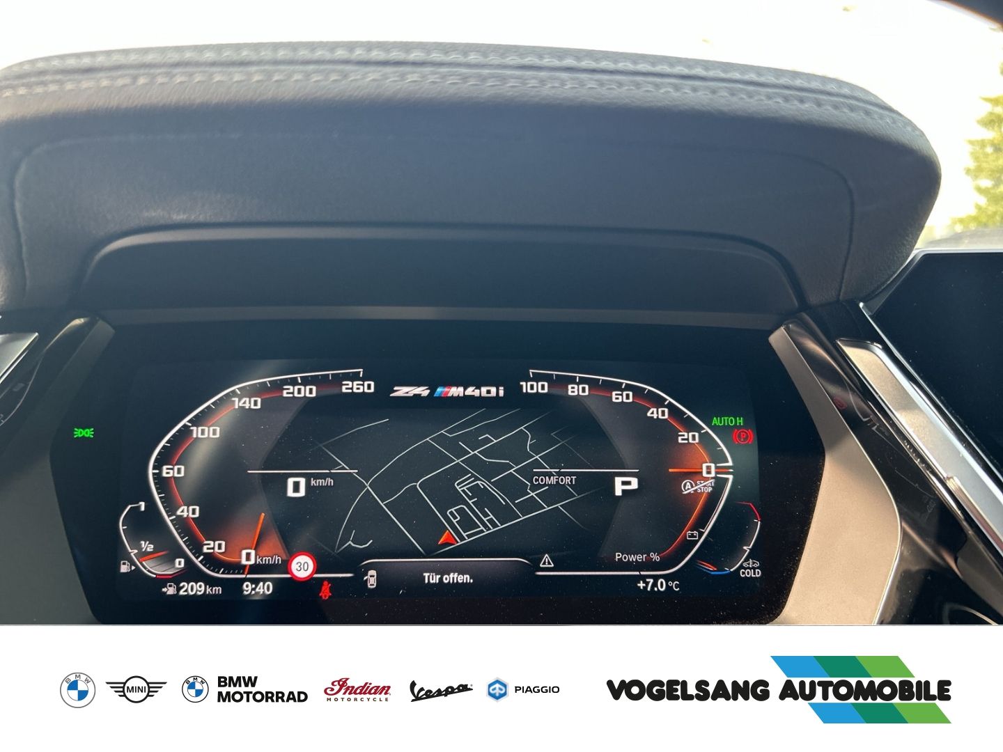 Fahrzeugabbildung BMW Z4 M40i Head-Up Kamera adaptives Fahrwerk Navi g