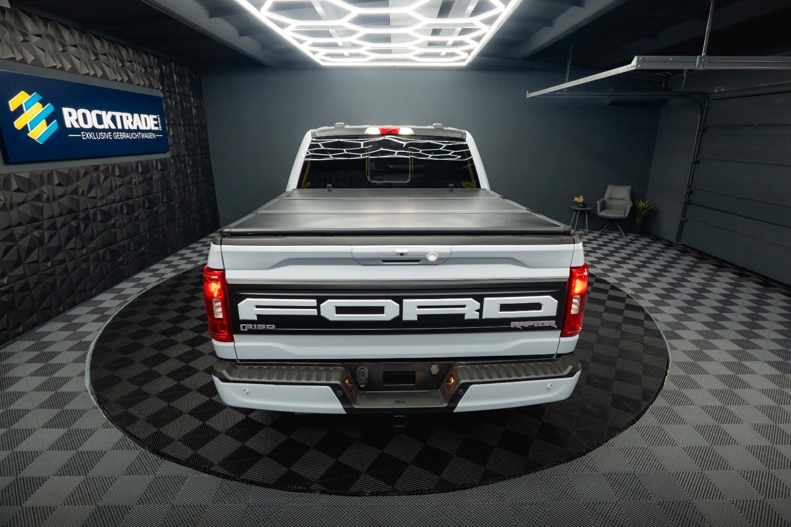 Fahrzeugabbildung Ford F150 5.0L V8 4x4 Offroad SuperCrew RAPTOR 19%