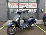 Vespa GTS Super Tech 300 - VESPA GTS 300 SUPER TECH