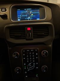 Volvo V40 Cross Country - 7