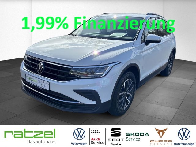 Volkswagen Tiguan Life 2.0 TDI DSG AHK-klappbar Navi LED AC