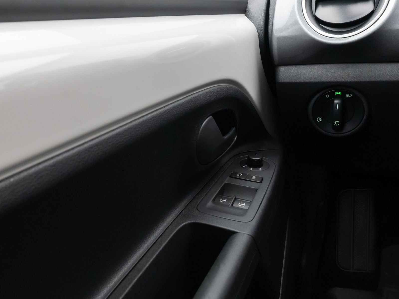 Fahrzeugabbildung SKODA Citigo Clever Sitzhzg 1.Hand 8Fach