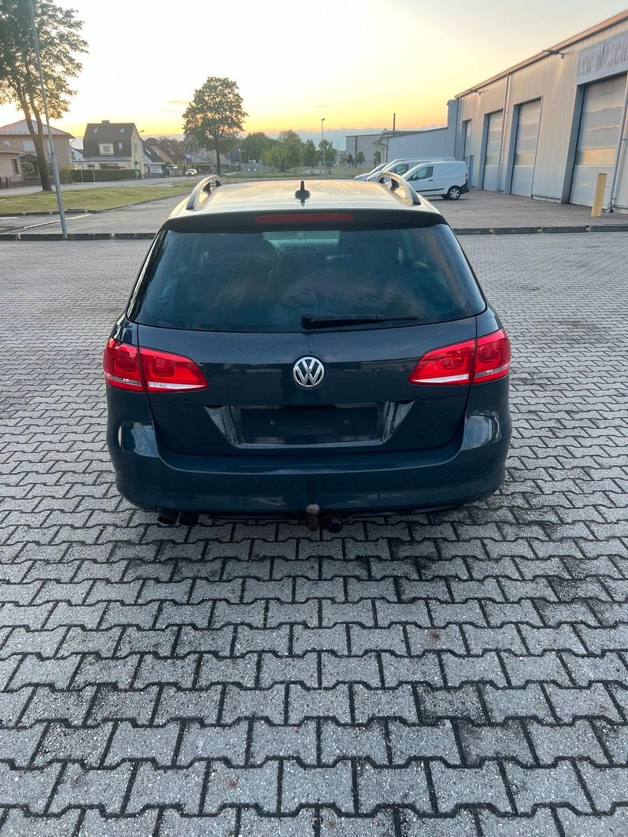 Volkswagen Passat 2012 — photo 5