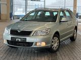 Skoda Octavia Combi Ambiente/PDC/Tempo./AHK/Klima - Skoda Octavia Ambiente mit Diesel-Antrieb