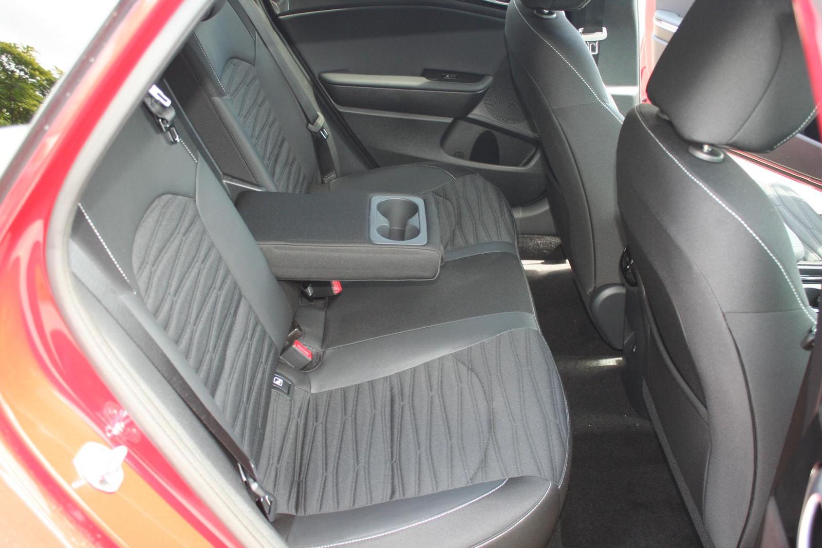 Kia ProCeed 1.5 T-GDI "GT-Line" 7DCT LED-Navi-Key...