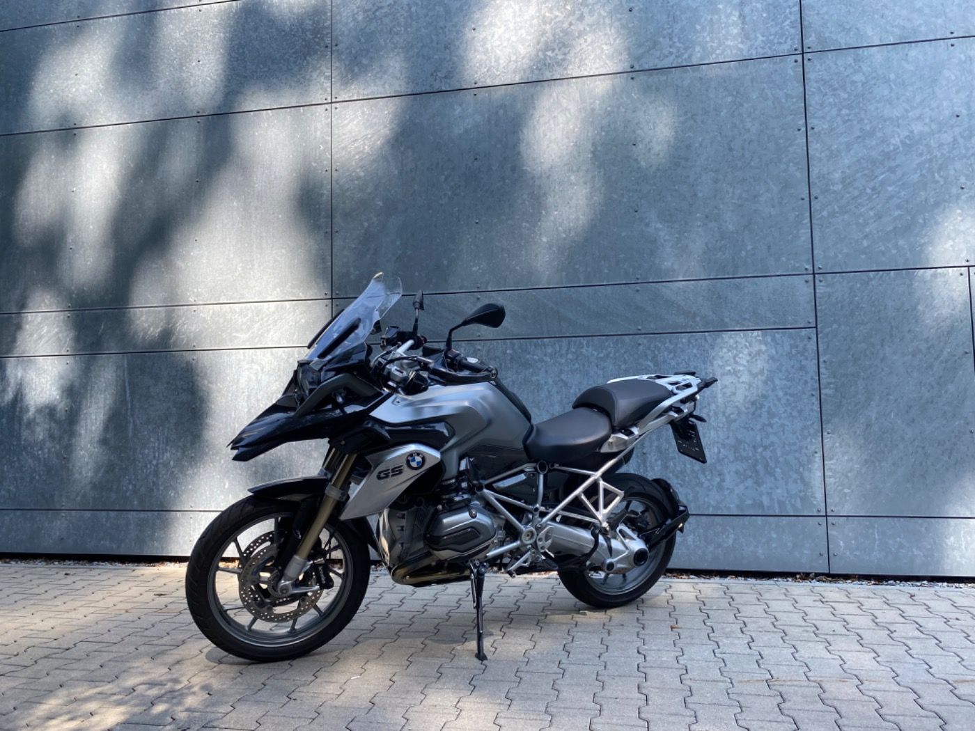 Fahrzeugabbildung BMW R 1200 GS LC Carbon