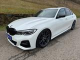 BMW 330i M Sport Performance/LED/Leder/Virtual/Cam/ - BMW 330 mit Benzin-Antrieb: Schiebedach, Limousine