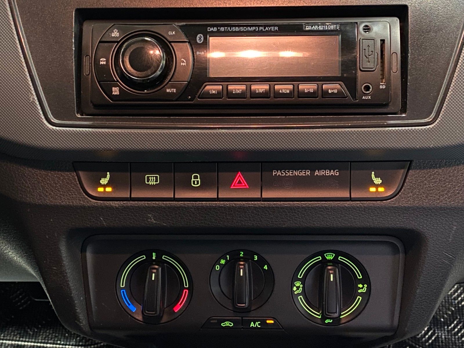 Fahrzeugabbildung SKODA Fabia 1.4 TDI+Combi++ACTIVE++SITZHEIZUNG++KLIMA+