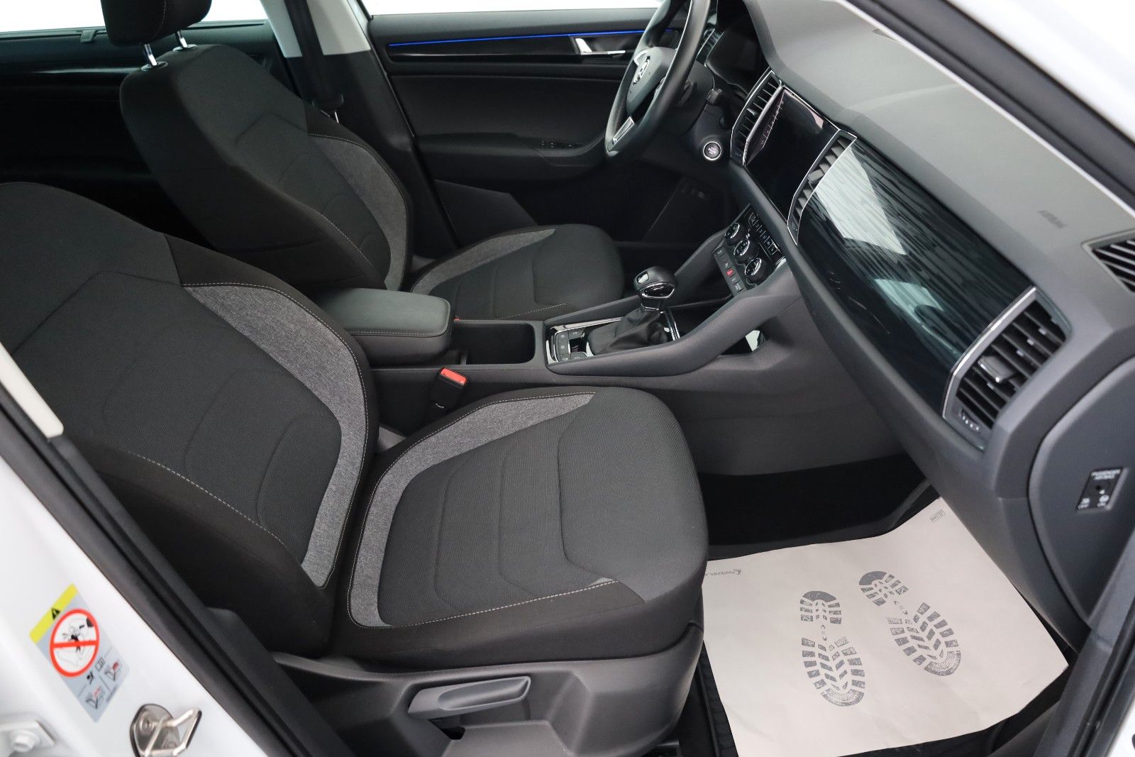 Fahrzeugabbildung SKODA Kodiaq Drive 125 4x4,Navi,4xSH,Kamera,ACC,AHK+WR