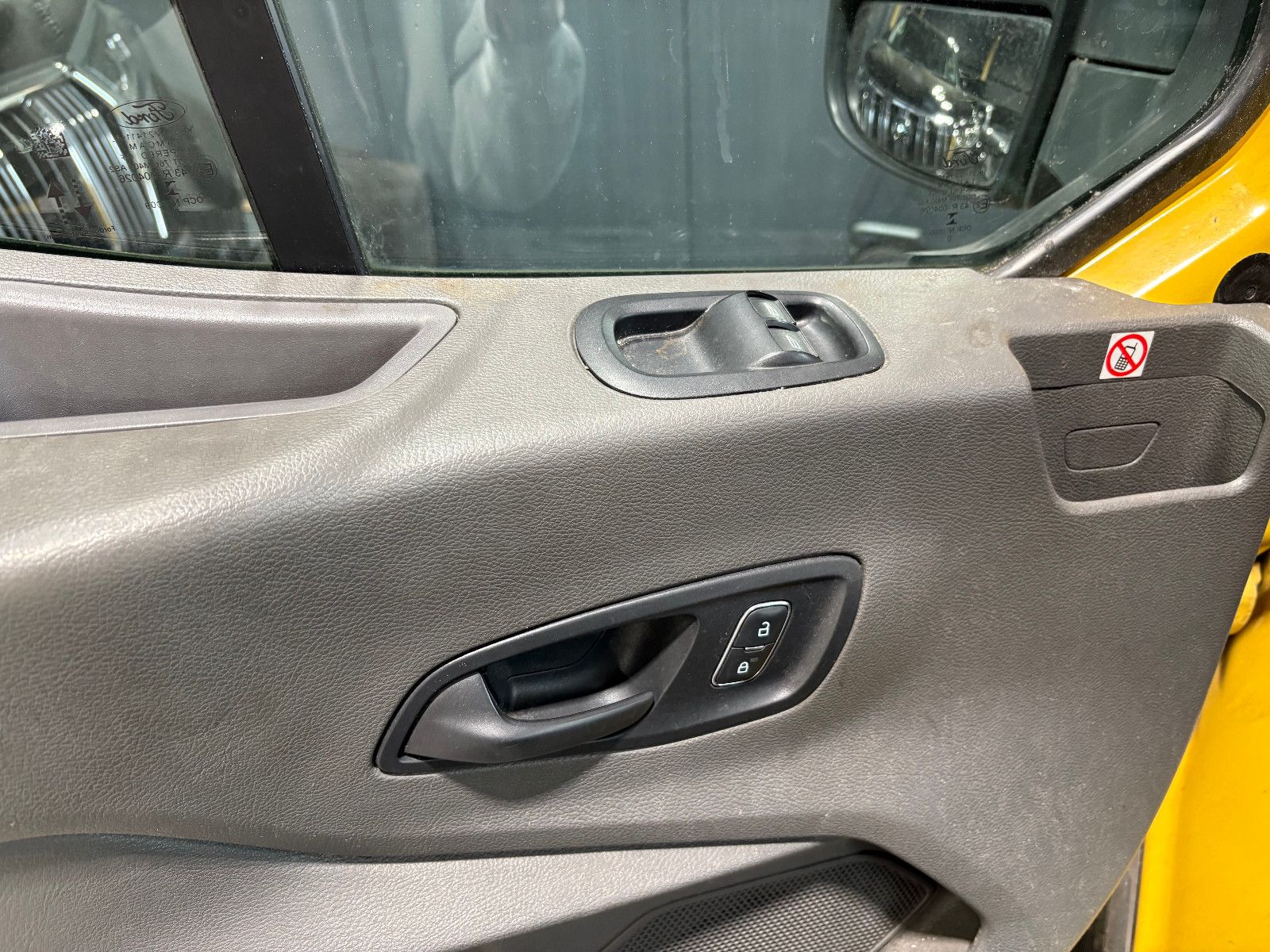 Fahrzeugabbildung Ford Transit Kasten 290 L2 Trend/1-SITZ/KAMERA/TEMPOM