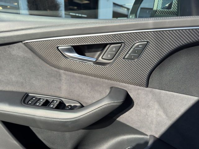 RSQ8 4.0 TFSI quattro*Vollausstattung*305km/h*