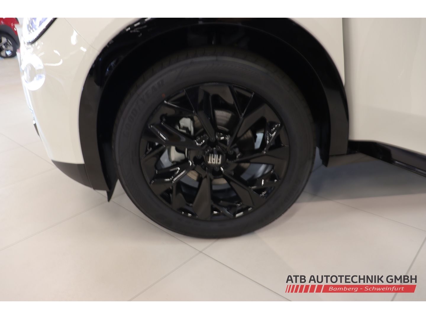 Fahrzeugabbildung Fiat 600 Street 1.2l 100PS M/T LED Apple CarPlay Klim