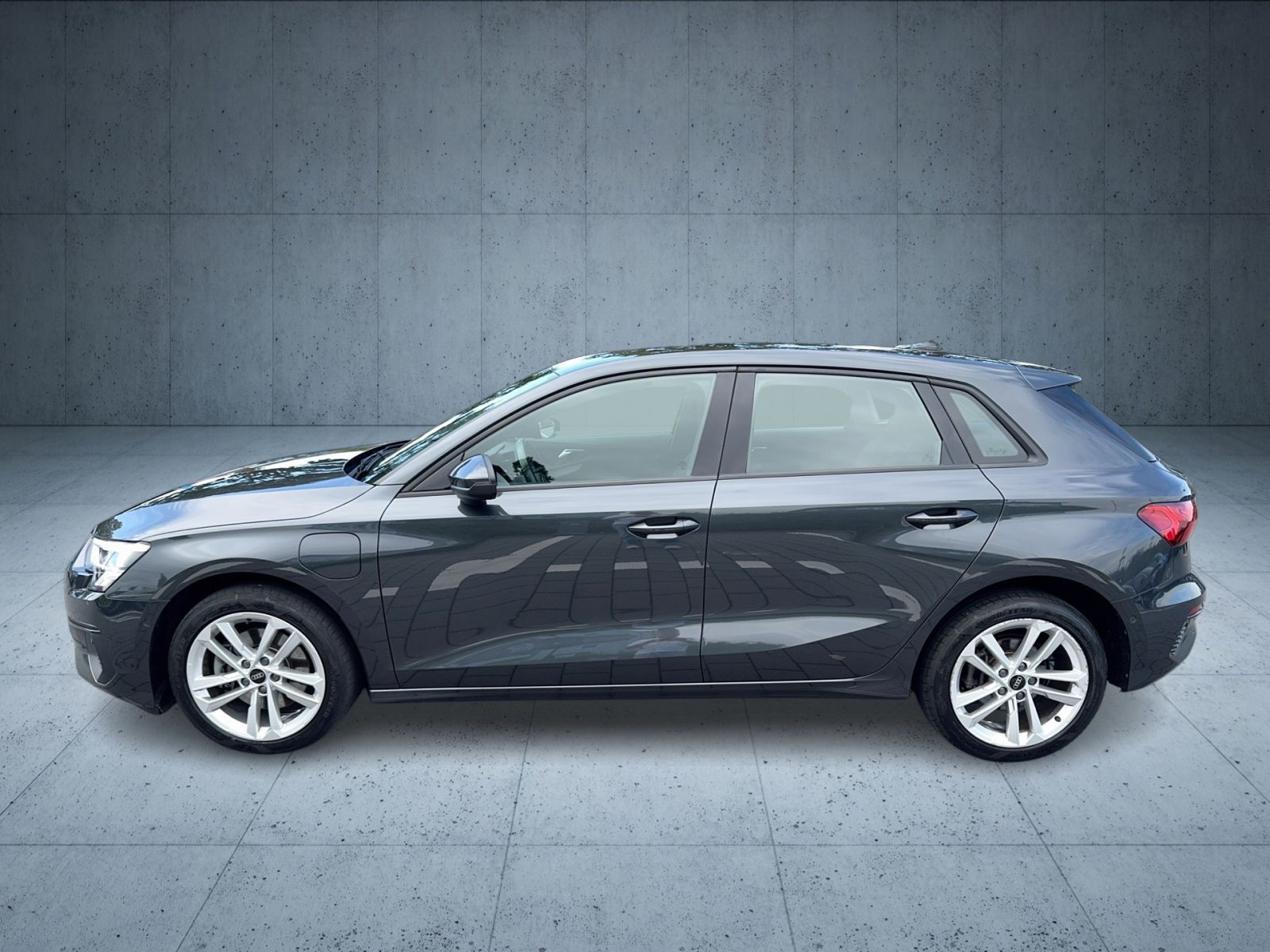 Audi A3 Sportback TFSI e 40 LED/Kam/Nav/MMI/SHZ/Temp imagem 2