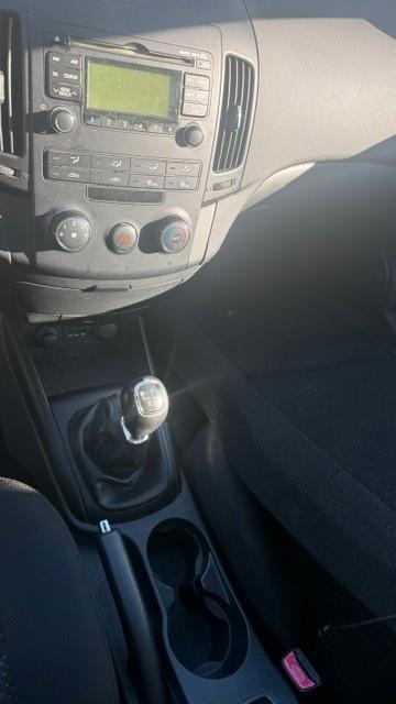 Hyundai i30 2010 — photo 7