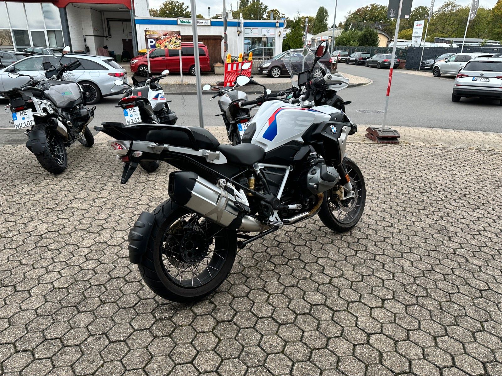 Fahrzeugabbildung BMW R 1250 GS - Anschlussgarantie bis 02/27