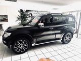 Mitsubishi Pajero 5-Türer Final Edition 3.2 DI-D Automatik - Mitsubishi Pajero in Hamburg