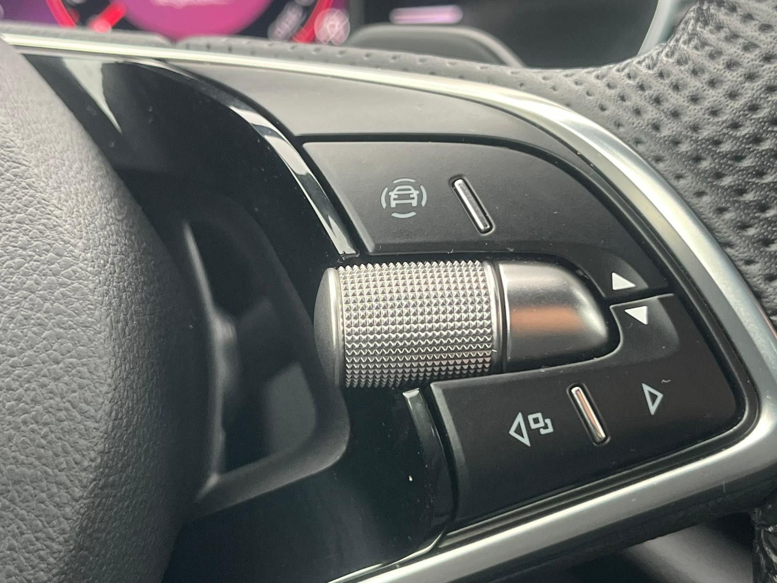 Fahrzeugabbildung SKODA Octavia 2.0 TDI Sportline DSG MATRIX*WINTER*5J.G