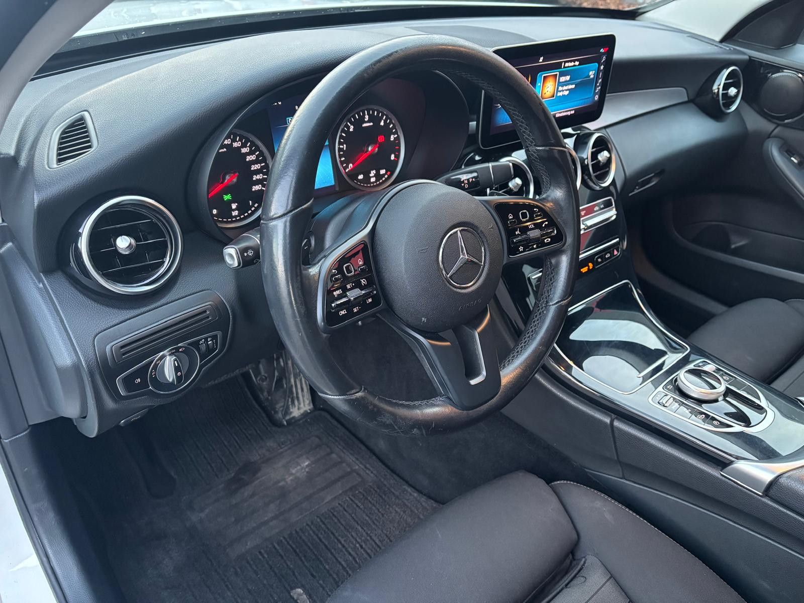 Fahrzeugabbildung Mercedes-Benz C 180 d Limo 9G-TR. Avantgarde Night-APPS-PDC-