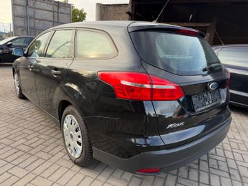 Ford Focus - 4